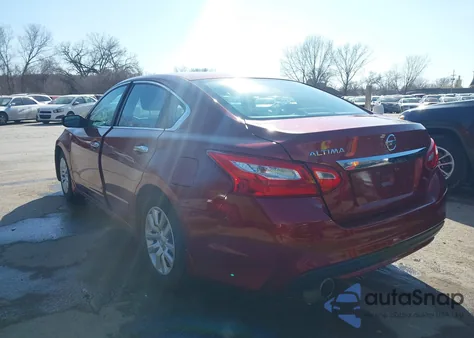 2016 Nissan Altima 2.5 S z USA, uszkodzony, nr VIN 1N4AL3AP9GC117843